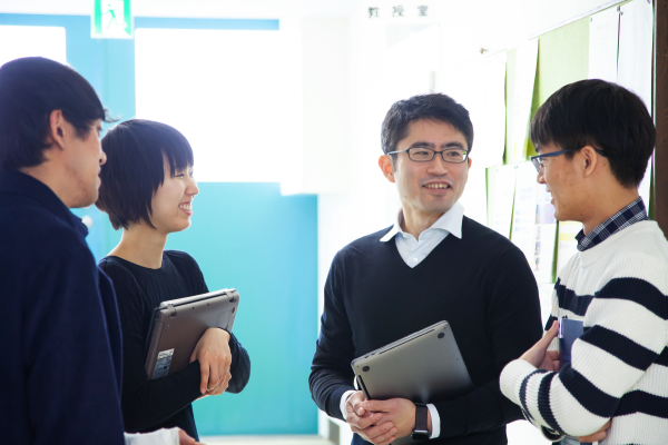 システム生理学分野メンバーの様子その3