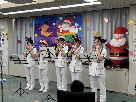 クリスマス会のステージの様子