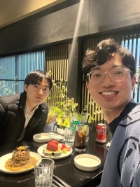鷲見_ソウル_現地の薬剤師さんとのご飯.jpg