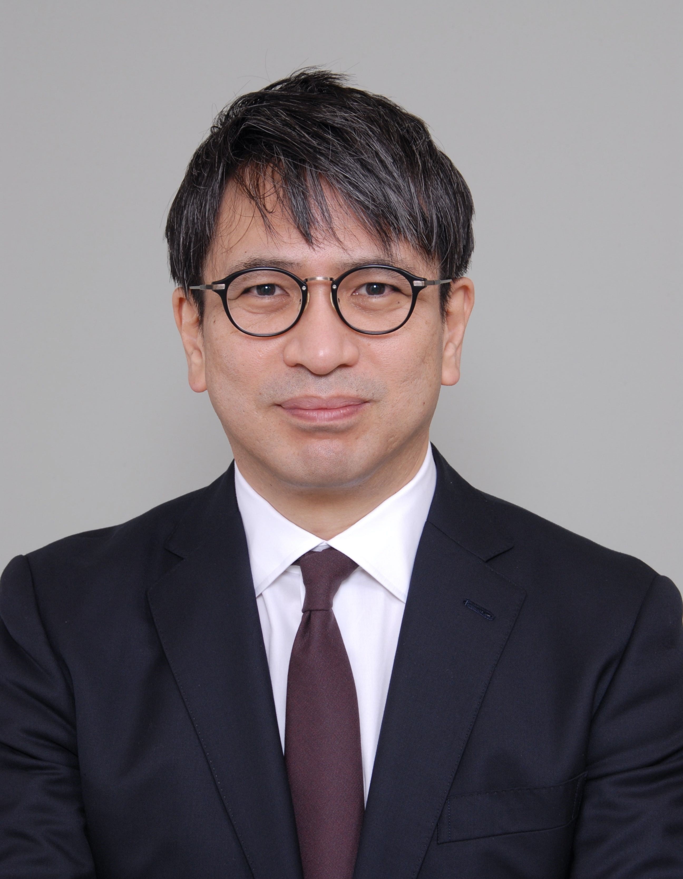 西川先生写真202411.rev.jpg