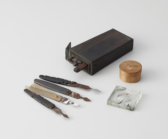 Smallpox Vaccination Kit Image1