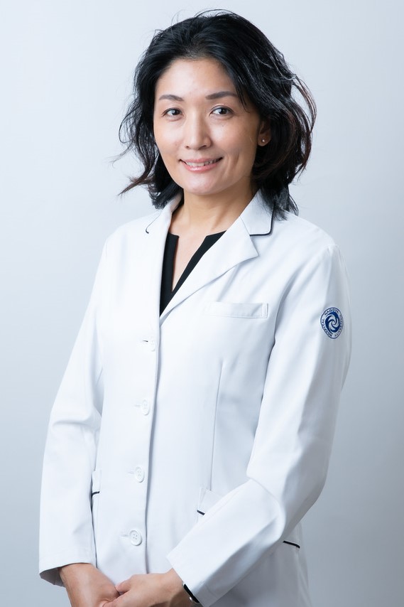川村 麻里子