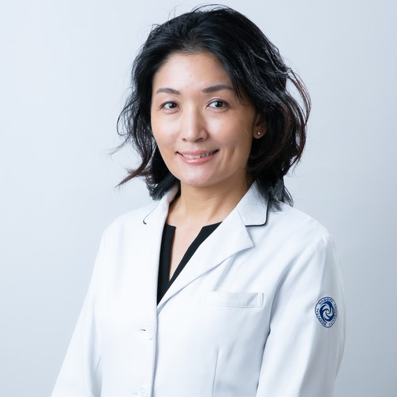 川村 麻里子